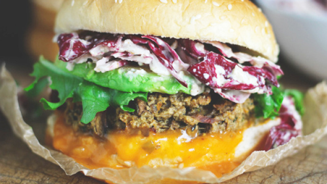 21 Veggie Burgers That Will Make You Question Meat's Existence - dealsplus.com