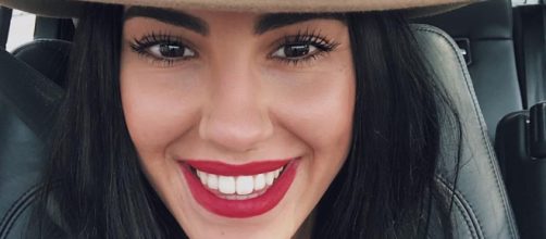 Giulia De Lellis su Italia 1 a Mai dire Talk. Fonte immagine: @giuliadelellis103