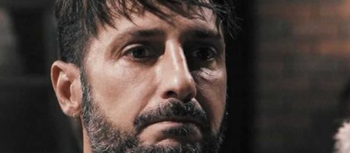 Gossip, Fabrizio Corona affonda Asia Argento: 'Le piaceva stare sulla giostra'.