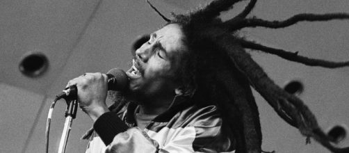 Bob Marley durante un concerto - Vita.it