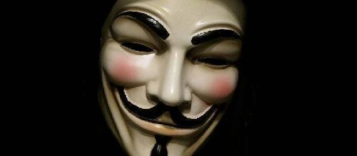 Anonymous minaccia il governo con attacchi hacker