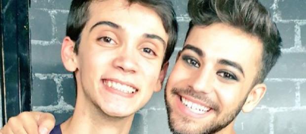OT: Agoney responde a un seguidor que censuró su forma de maquillarse OT: Agoney responde a un seguidor que censuró su forma de maquillarse