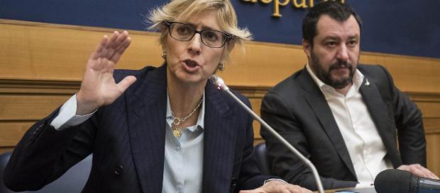 Rinnovo contratti statali: nel 2019 aumenti stipendi pubblici e scuola di 10 euro. Rinnovo contratti statali: nel 2019 aumenti stipendi pubblici e scuola di 10 euro.