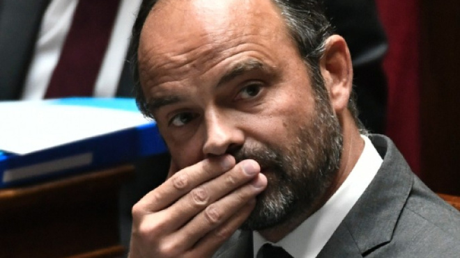 Gilets jaunes : Édouard Philippe devient la cible de toutes les critiques