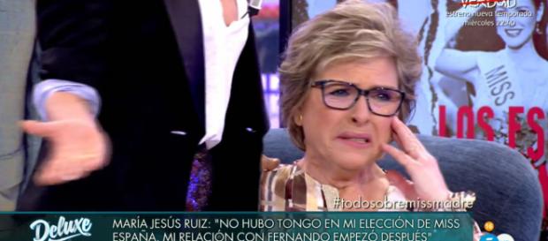 Sábado Deluxe: Lydia Lozano hace llorar a María Jesús Ruiz y a su madre Sábado Deluxe: Lydia Lozano hace llorar a María Jesús Ruiz y a su madre