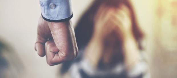 Muitas pessoas vivem diariamente sendo mandadas por seus parceiros, mesmo não percebendo teu coisa. Pensando nisso, separamos 4 sinais de tal ato Muitas pessoas vivem diariamente sendo mandadas por seus parceiros, mesmo não percebendo teu coisa. Pensando nisso, separamos 4 sinais de tal ato