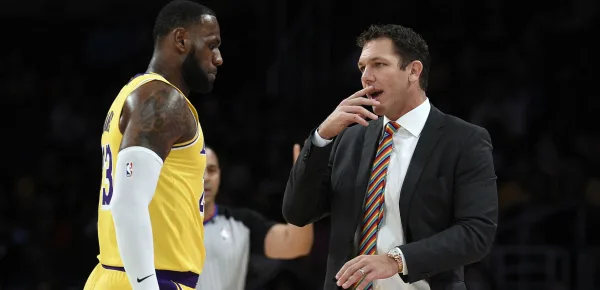 Lakers are on the bottom ranking when it comes to defensive rating. image- 15minutenews.com