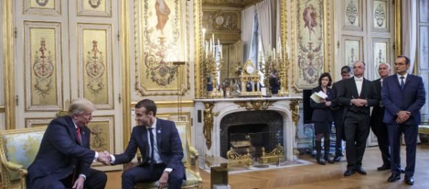 Donald Trump et Emmanuel Macron en entretien à l'Elysée ce samedi Donald Trump et Emmanuel Macron en entretien à l'Elysée ce samedi