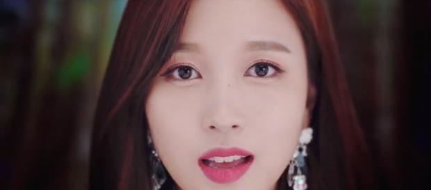 TWICE shares teaser video 'Y' For “YES or YES". image - kpopfans.net TWICE shares teaser video 'Y' For “YES or YES". image - kpopfans.net
