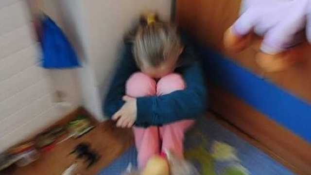 Australia, uomo 75enne abusa di una bimba di 5 ani: condannato a 22 anni di carcere.