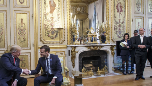 Donald Trump et Emmanuel Macron en entretien à l'Elysée ce samedi