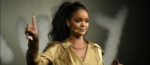 La popstar Rihanna diffida Donald Trump: 'Non puoi usare la mia musica nei tuoi comizi'
