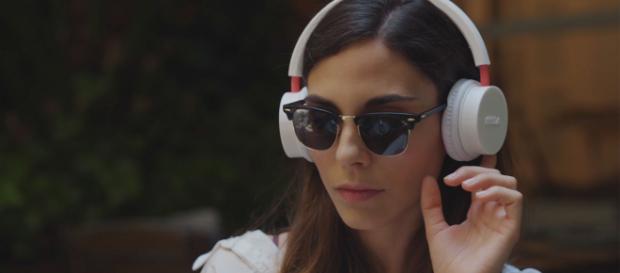 Auriculares fabricado con materiales ecológicos por made in Spain Auriculares fabricado con materiales ecológicos por made in Spain
