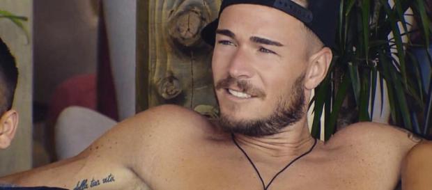 Tony Spina ('MYHYV'), denunciado por agredir brutalmente a unos ... - bekia.es Tony Spina ('MYHYV'), denunciado por agredir brutalmente a unos ... - bekia.es