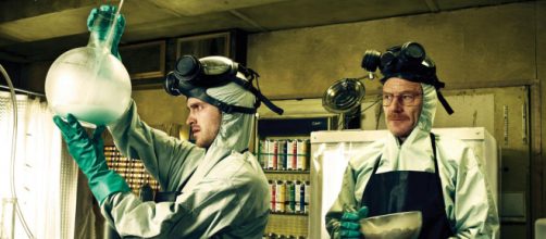 Jesse Pinkman e Walter White mentre producono la loro celebre blue-meth - wired.it