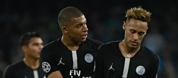 Naples-PSG: Le coup de gueule de Neymar contre l'arbitre - Ligue ... - lefigaro.fr Naples-PSG: Le coup de gueule de Neymar contre l'arbitre - Ligue ... - lefigaro.fr
