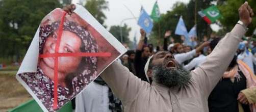 Il marito di Asia Bibi chiede aiuto all'Italia: Siamo in pericolo ... - fanpage.it