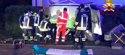 Vigili del fuoco e personale Suem 118 durante uno dei due interventi