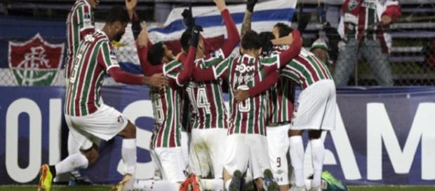Revés no Sul não tira confiança do Flu diante do Paraná (Foto: Lucas Merçon) Revés no Sul não tira confiança do Flu diante do Paraná (Foto: Lucas Merçon)