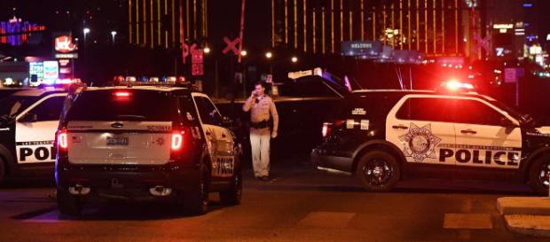 Une nouvelle fusillade éclate en Californie, plus d'un an après celle de Las Vegas qui avait fait 58 morts Une nouvelle fusillade éclate en Californie, plus d'un an après celle de Las Vegas qui avait fait 58 morts