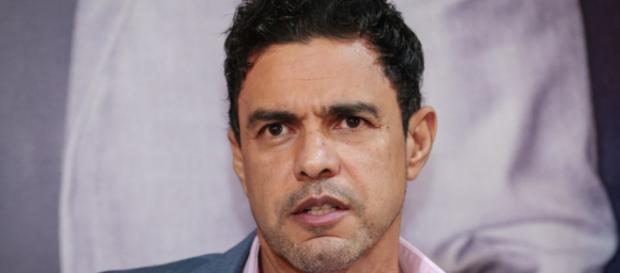 Zezé Di Camargo se mostrou indignado com afirmação de que teria tido um caso com Angélica Zezé Di Camargo se mostrou indignado com afirmação de que teria tido um caso com Angélica
