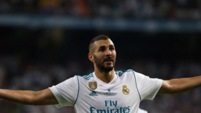 Benzema prolonge au Real jusqu'en 2021, contre vents et mar&eacute;es - parismatch.com