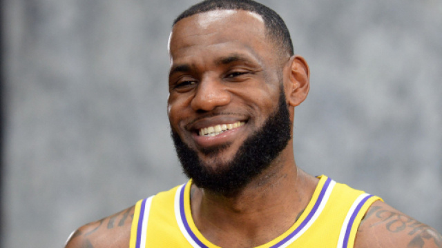 LeBron James takes Lakers media to task - usatoday.com