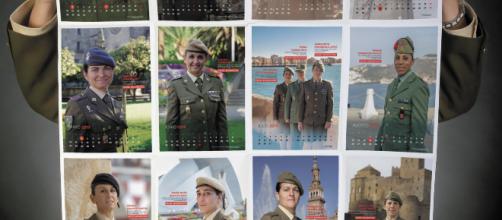 Imagen del calendario con las imagenes de las soldados y la nota de sus acciones de combate