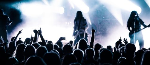 Free Images : music, light, crowd, singer, audience, show ... - pxhere.com