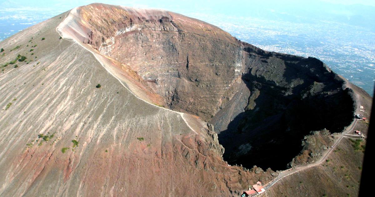 Napoli, Sciame Sismico Sul Vesuvio: Scosse Avvertite Stamattina Dalla ...