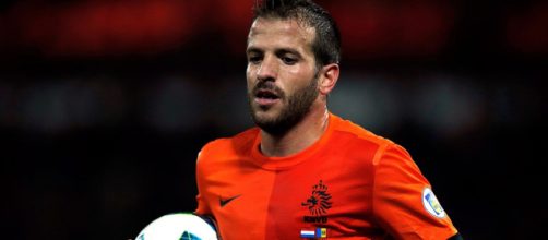 Rafael van der Vaart critique le PSG pour de Jong