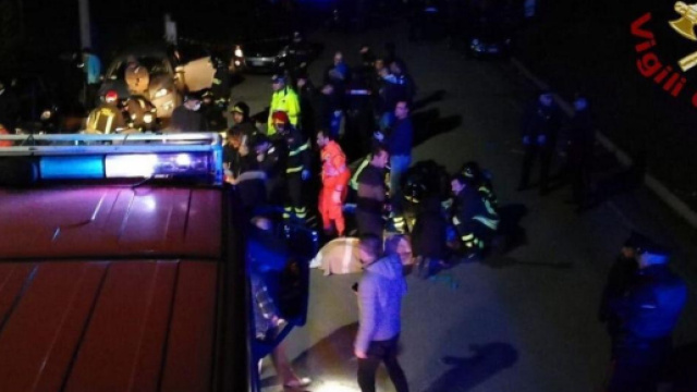 Strage in discoteca: fermato per droga un 15enne che avrebbe usato spray al peperoncino.