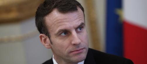 Gilets jaunes : Emmanuel Macron laisse pointer un inflexion de son cap économique