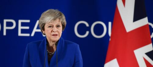 Brexit : Theresa May repousse le vote du Parlement britannique