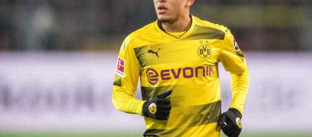 Jadon Sancho n'en finit plus de surprendre. Jadon Sancho n'en finit plus de surprendre.