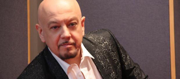 Enrico Ruggeri sull'Anticristo: 'Sono 15 persone importanti che influenzano il mondo' Enrico Ruggeri sull'Anticristo: 'Sono 15 persone importanti che influenzano il mondo'