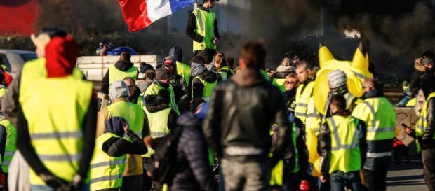 Los "chalecos amarillos" paralizan Francia Los "chalecos amarillos" paralizan Francia