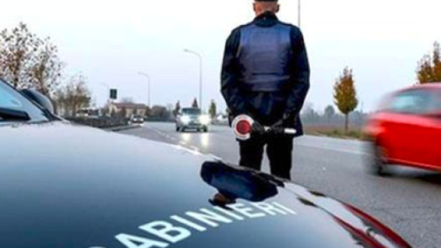 Furbetti della targa straniera, prime vittime delle nuove norme: auto sequestrate - Il Mattino