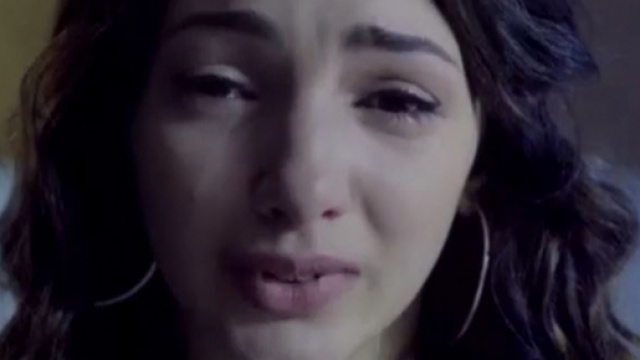 Thelma Fardin violentata dal collega Juan Darthés.