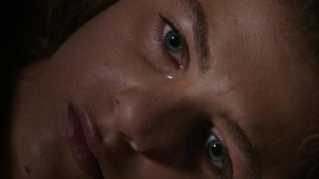 L'amica geniale, la Rai censura la scena della violenza.