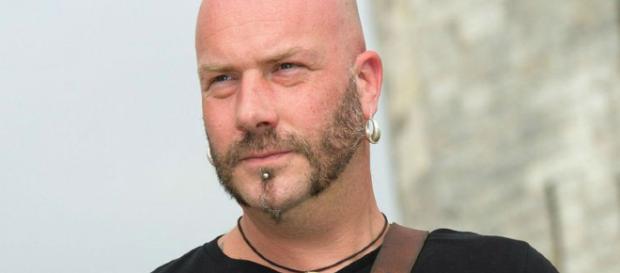 Attentat de Strasbourg : un ami de Luc Arbogast (The Voice) est entre la vie et la mort Attentat de Strasbourg : un ami de Luc Arbogast (The Voice) est entre la vie et la mort