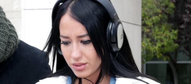 Aurah Ruiz de Gran Hermano VIP 6, se queja de nuevo de ex en El Programa de Ana Rosa Aurah Ruiz de Gran Hermano VIP 6, se queja de nuevo de ex en El Programa de Ana Rosa