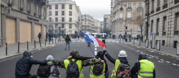 Malgré les appels du gouvernement à manifester, les gilets jaunes comptent se faire entendre samedi Malgré les appels du gouvernement à manifester, les gilets jaunes comptent se faire entendre samedi