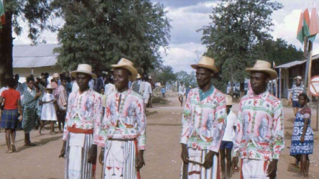 Lamba, lambahoany, salovana, kisaly… | Mouvement des Citoyens ... - wordpress.com