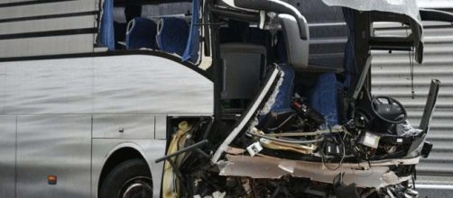 Pullman Flixbus partito da Genova si schianta nei pressi di Zurigo: è morta una donna.