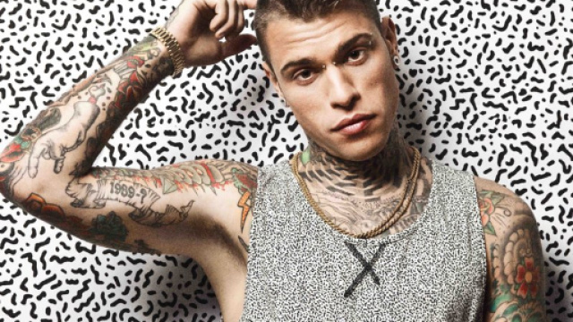 La musica di Fedez a Palermo: concerto al Castello a Mare - Video ... - gds.it