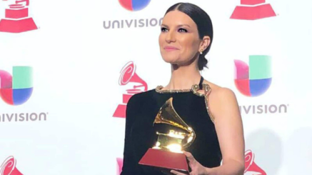 Laura Pausini: sei curiosità sulla cantante italiana più famosa nel mondo.