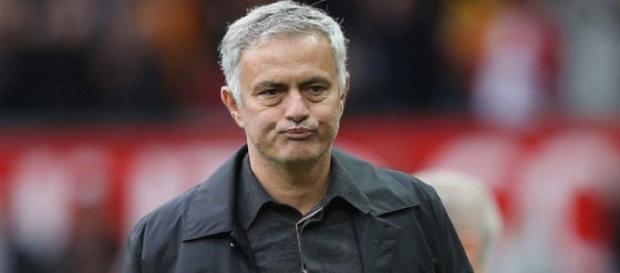 Mourinho deja de ser el entrenador del Manchester United Mourinho deja de ser el entrenador del Manchester United