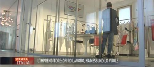 Milano, imprenditore offre lavoro ma nessuno lo vuole: "Sono 1500 € al mese, 14 mensilità e a tempo indeterminato" - TgCom 24