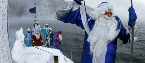 Russia, Babbo Natale muore davanti ai bambini durante una recita